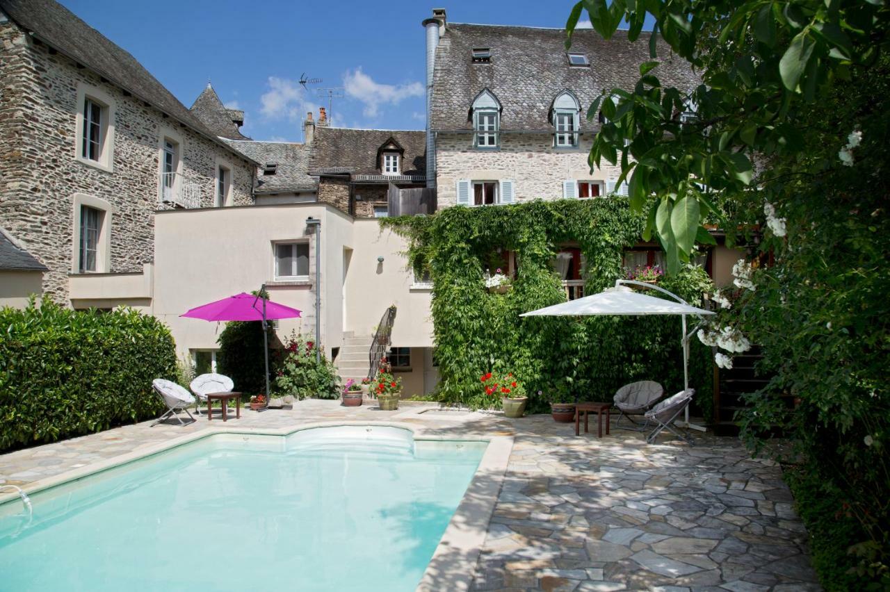 Auberge Saint Fleuret Estaing  Zewnętrze zdjęcie